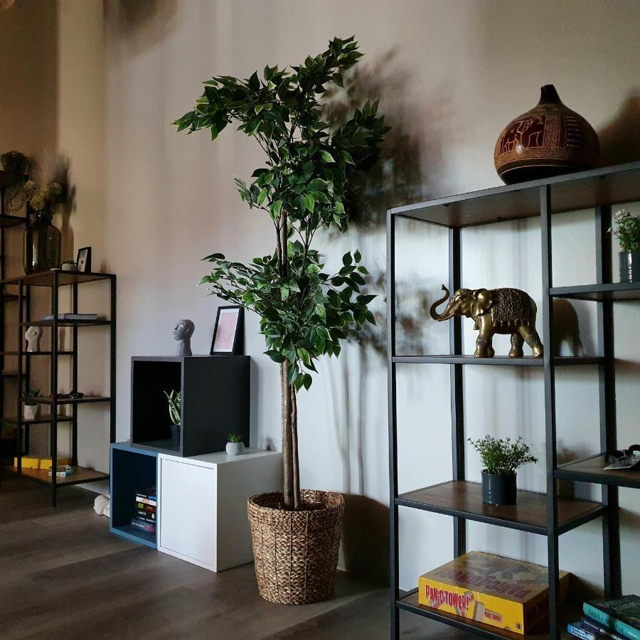 The Bank Sleeping Guesthouse Neskaupstadur Luaran gambar